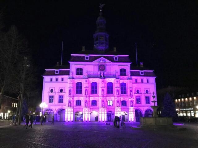 Ferienwohnung An Der Nicolaikirche Lüneburg Esterno foto